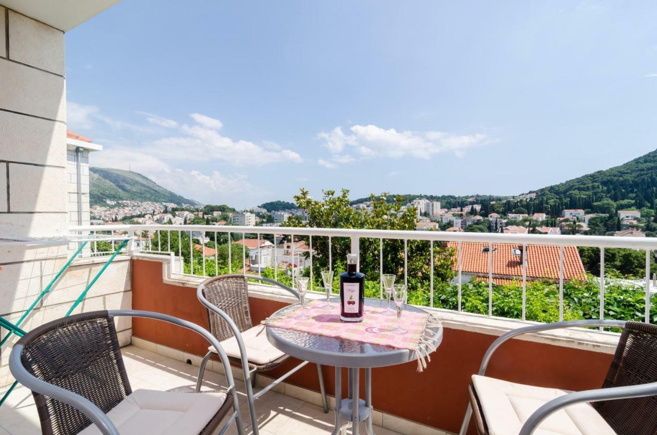 Melisa Apartment With Balcony & Free Parking Dubrovnik Exteriör bild