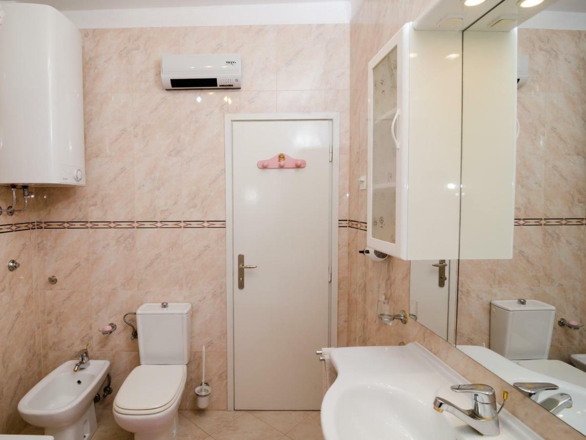 Melisa Apartment With Balcony & Free Parking Dubrovnik Exteriör bild