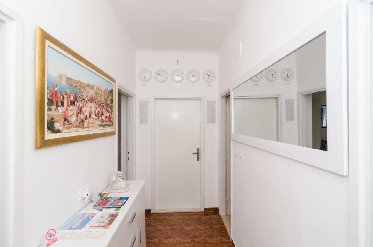 Melisa Apartment With Balcony & Free Parking Dubrovnik Exteriör bild